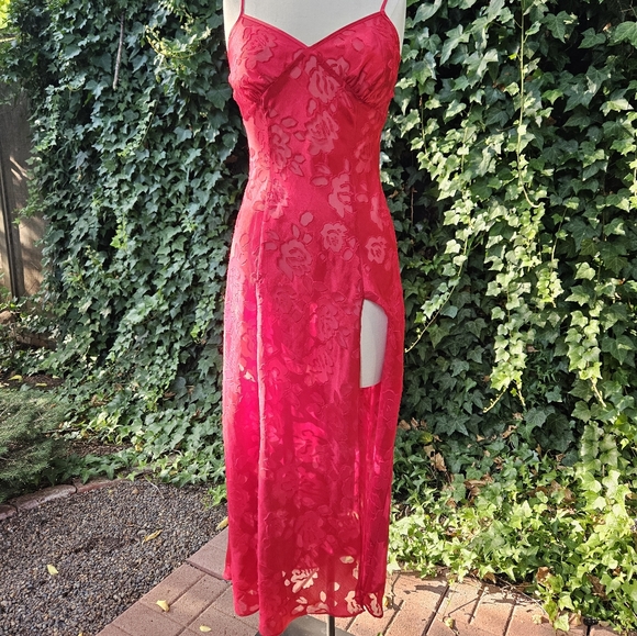 Vintage red slit ♥ Victoria's secret floral gown. Gold label - Picture 2 of 11